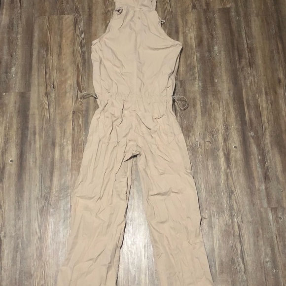 Zara Jumpsuit Women's Small Hooded Sleeveless Sand Beige Zip Up Cargo Spring Wea - Picture 7 of 8
